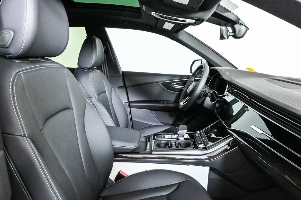 New 2025 Audi Q8 Premium image 22