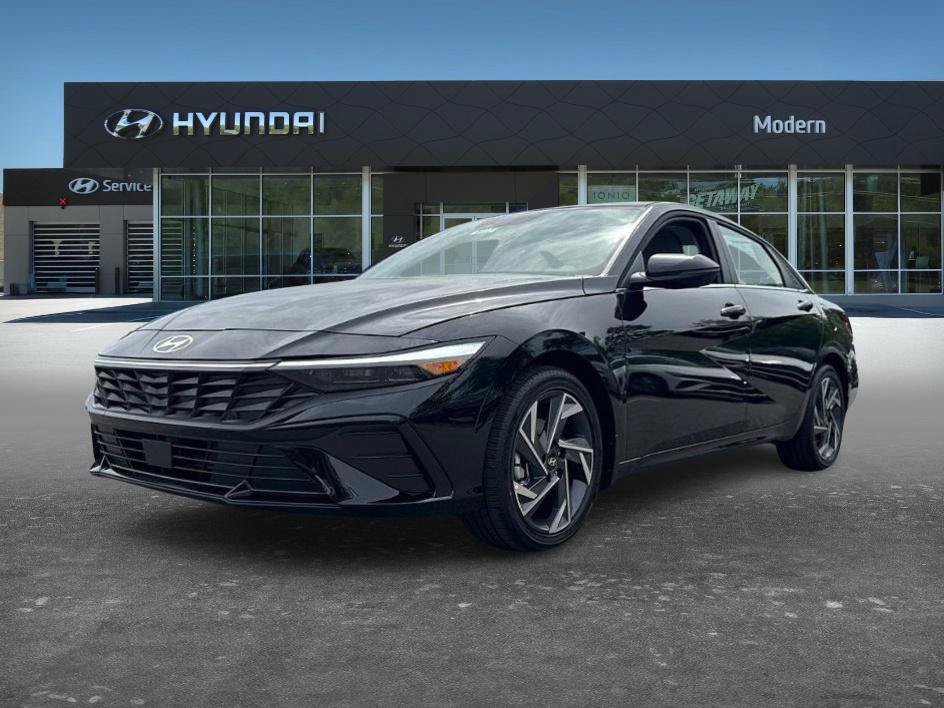 New 2026 Hyundai Elantra Limited FWD image 1