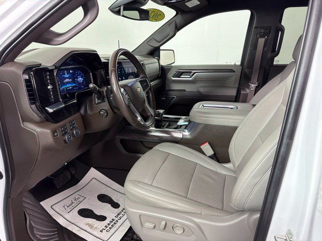 Used 2022 Chevrolet Silverado 1500 LTZ AWD/4WD image 22