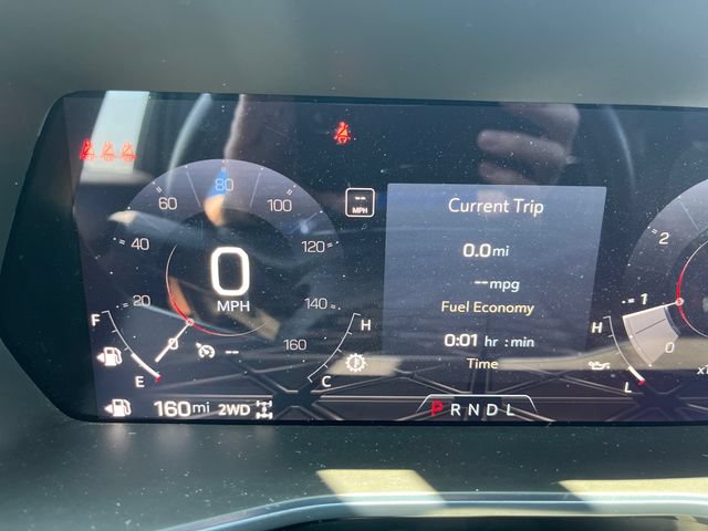 Used 2024 GMC Canyon AT4 w/ Canyon Safety Plus Package AWD/4WD image 17