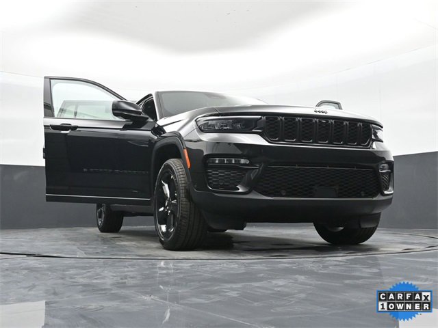 Used 2025 Jeep Grand Cherokee Limited w/ Luxury Tech Group II image 51