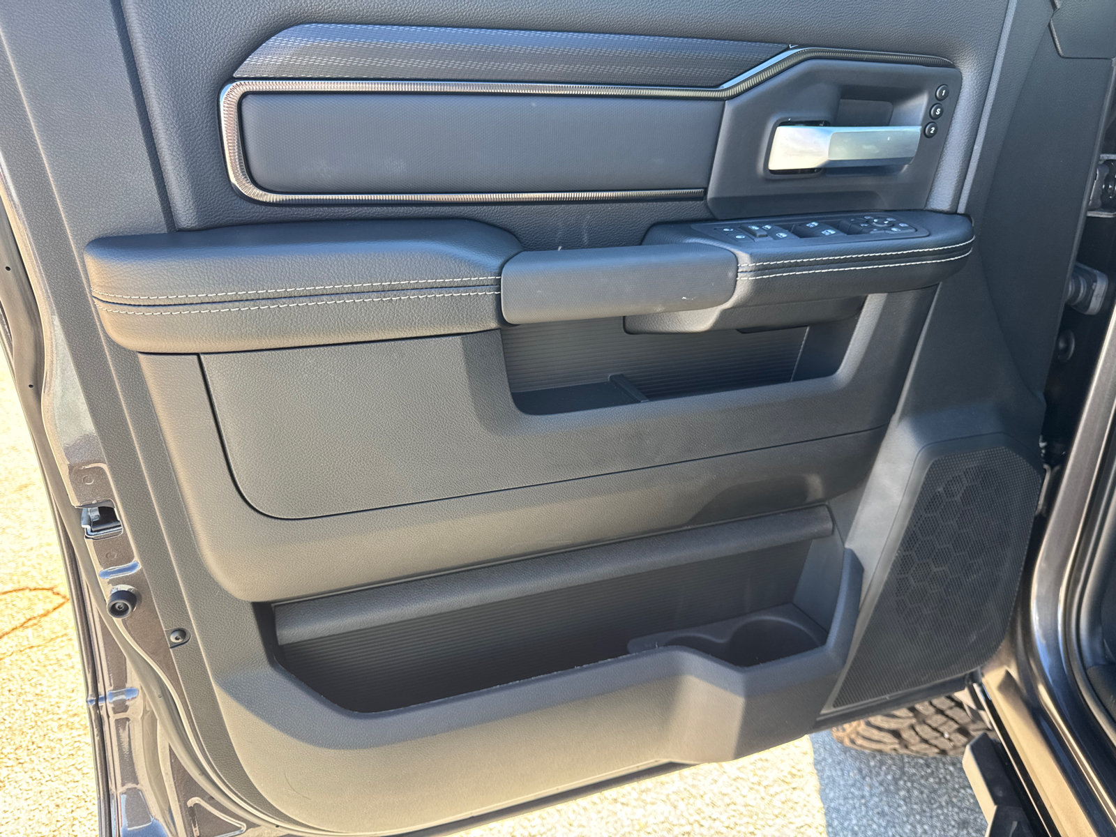 New 2026 RAM 2500 Rebel w/ Rebel Level 1 Equipment Group AWD/4WD image 10