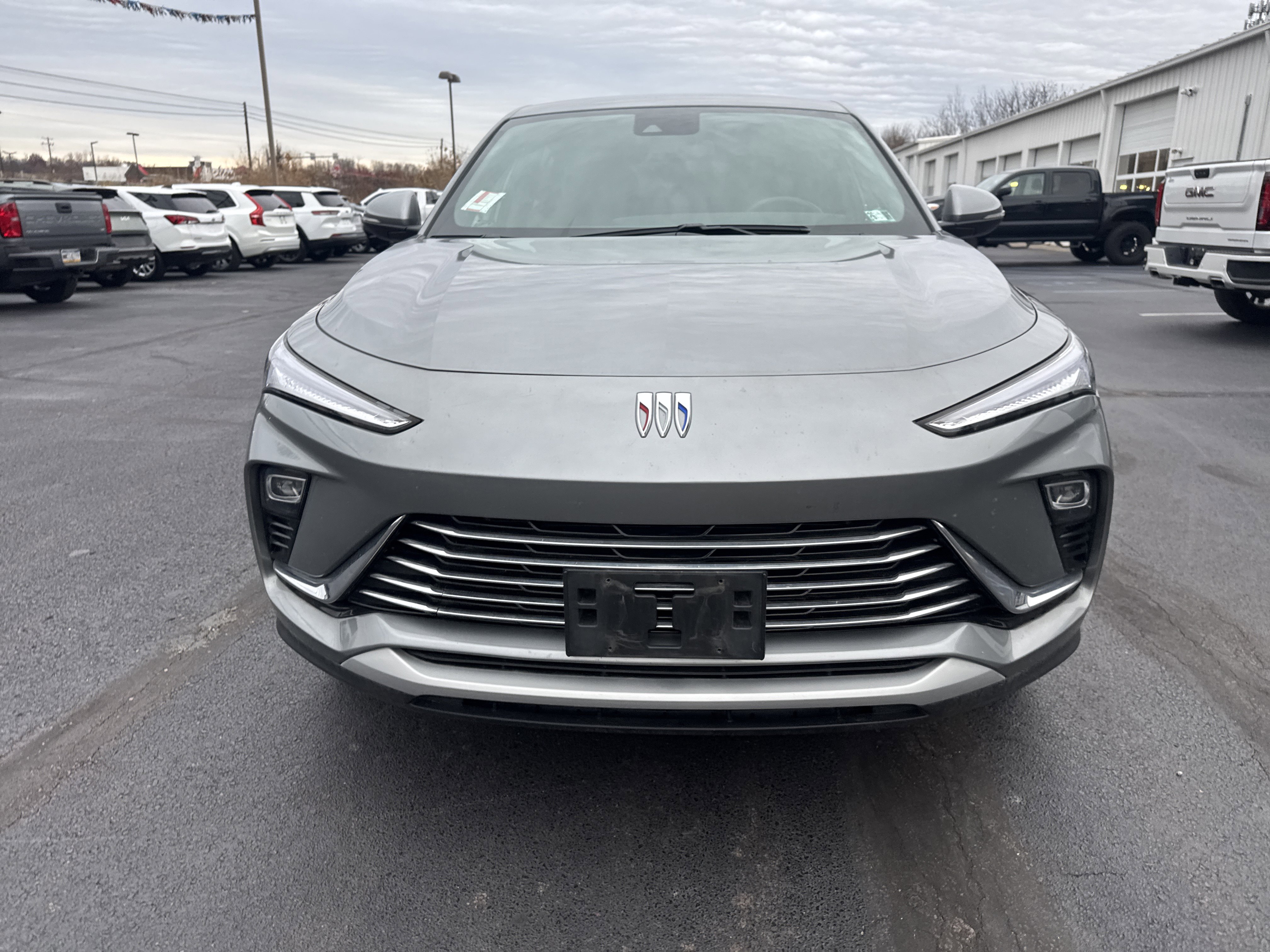 Used 2024 Buick Envista Preferred w/ Convenience I Package image 9