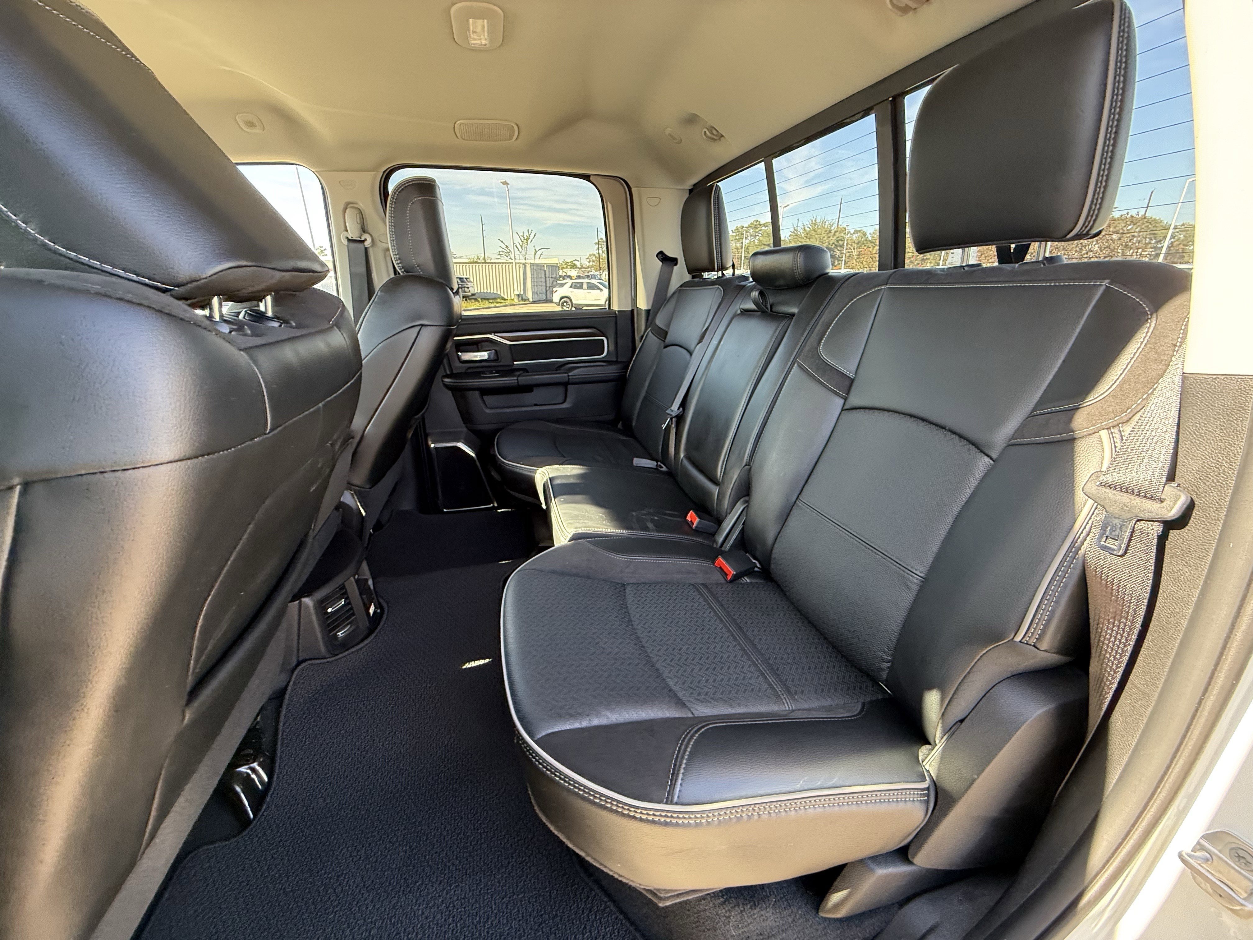 Used 2024 RAM 2500 Laramie image 29