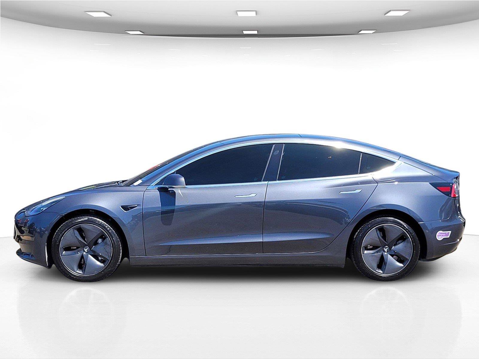 Used 2018 Tesla Model 3 Mid Range RWD image 10