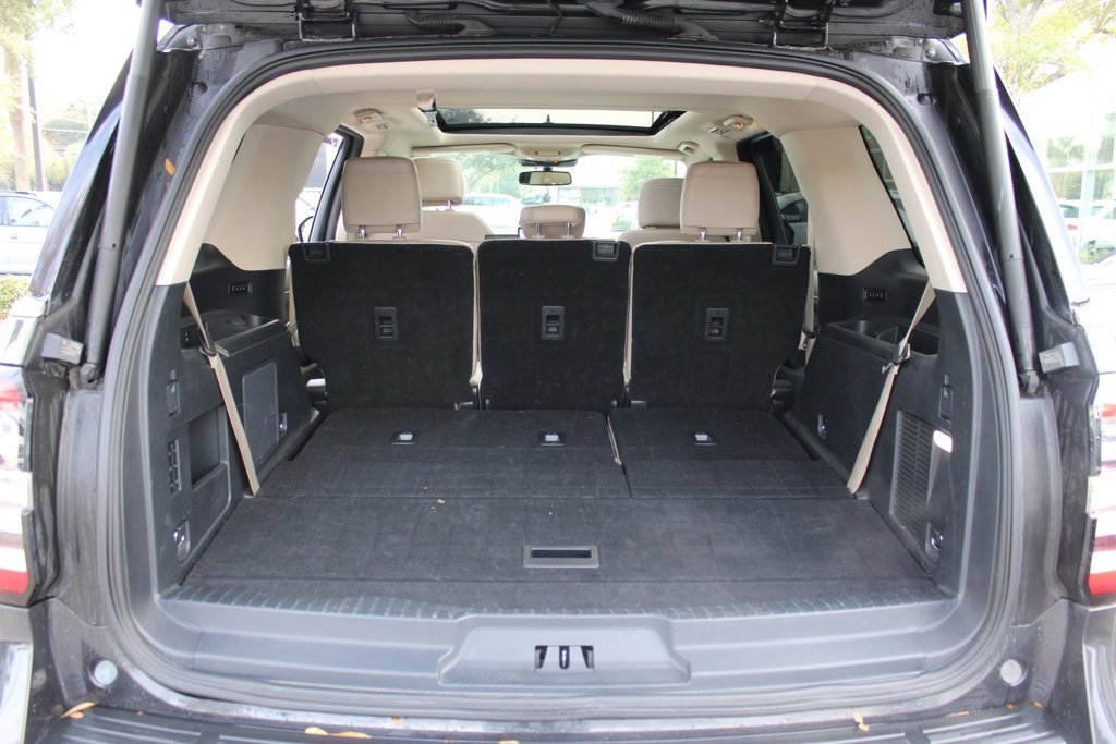 Used 2022 Ford Expedition Limited image 31