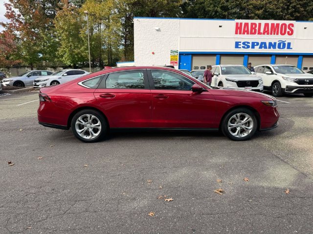 Used 2023 Honda Accord LX image 9