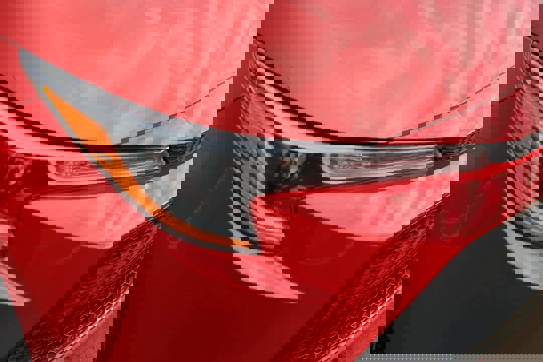 Used 2020 Toyota Corolla LE image 24