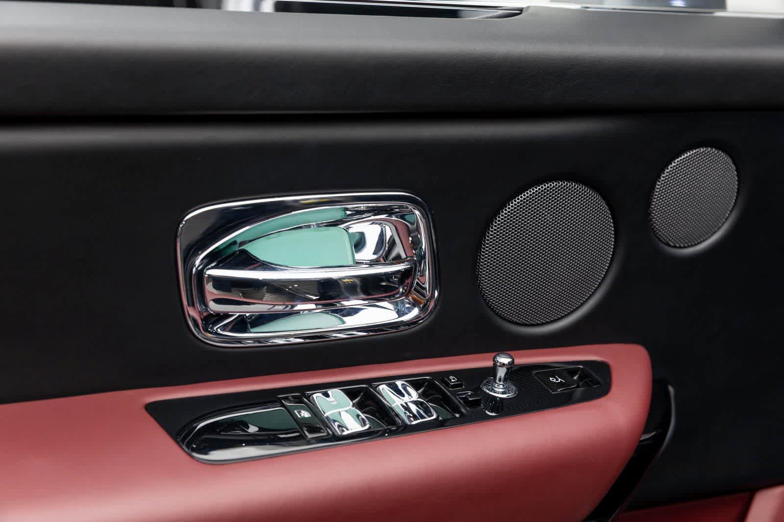 Certified 2022 Rolls-Royce Cullinan AWD/4WD image 9