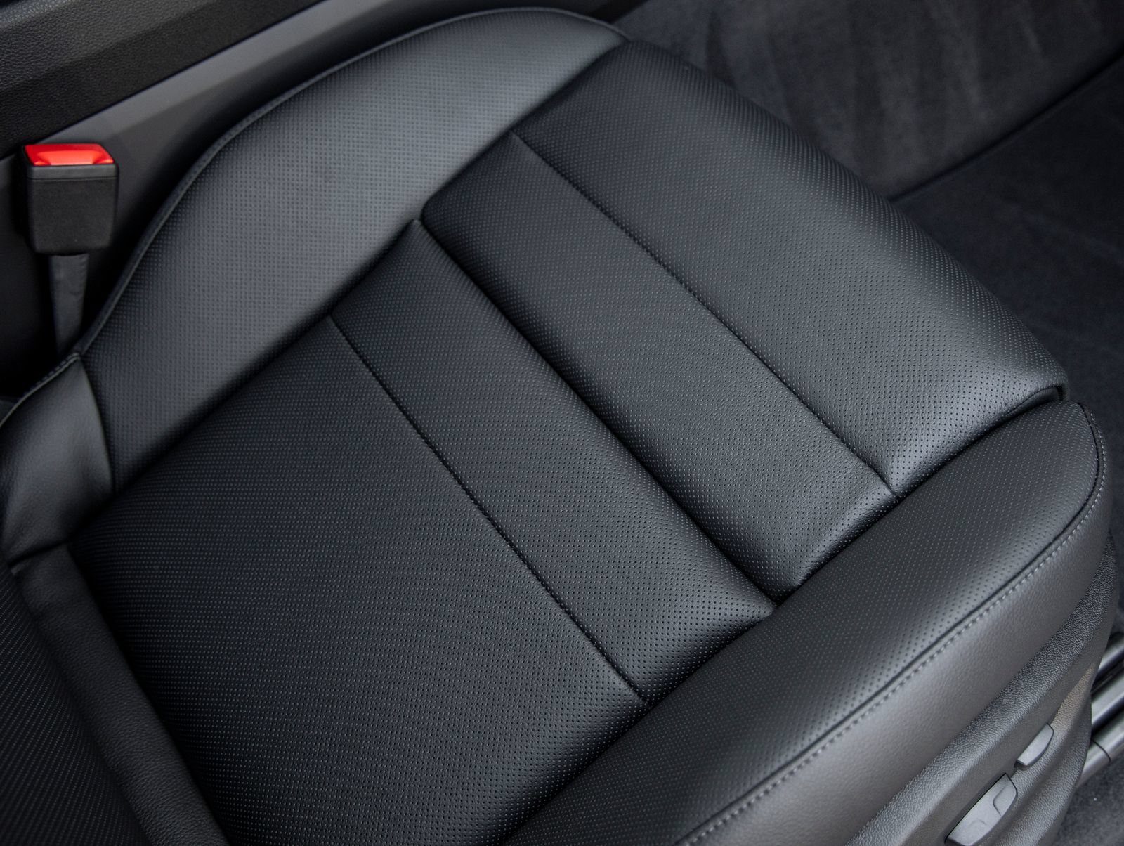 New 2026 Porsche Cayenne AWD/4WD image 41