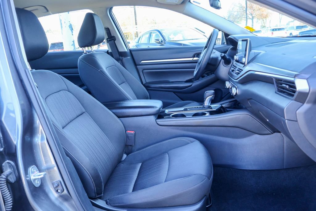 Used 2023 Nissan Altima 2.5 SV image 8