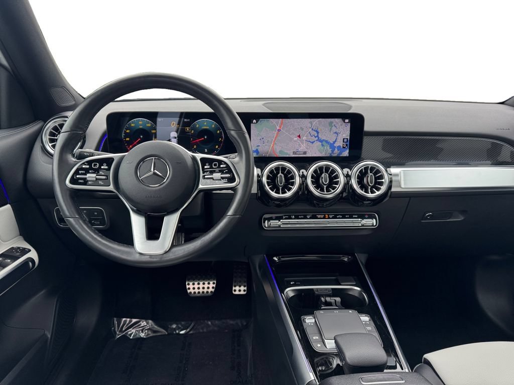 Used 2022 Mercedes-Benz GLB 250 4MATIC image 25