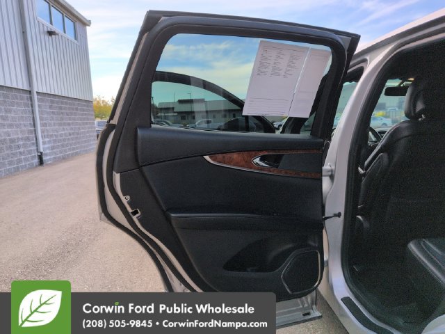Used 2018 Lincoln MKX Select w/ Select Plus Package FWD image 24