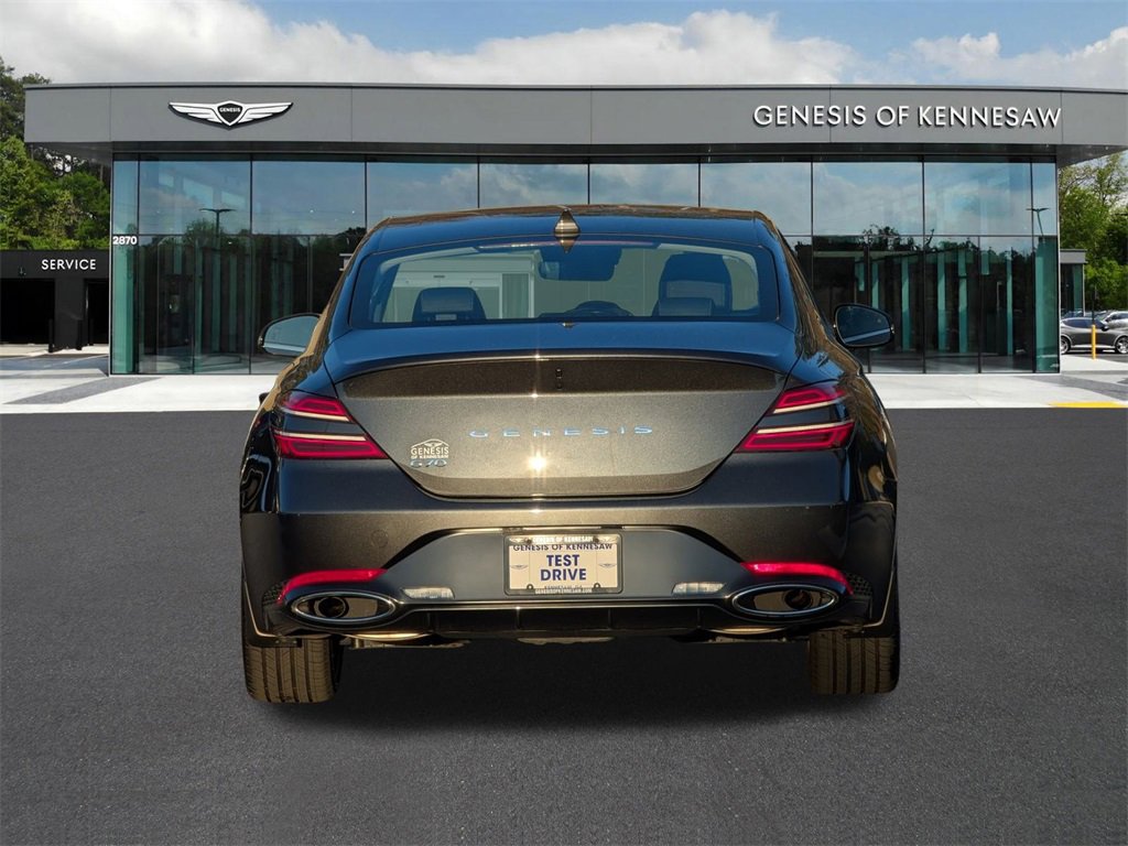 Used 2025 Genesis G70 2.5T image 6