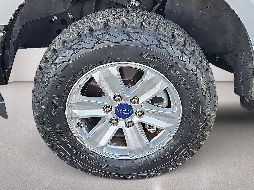 Used 2018 Ford F150 XLT w/ Equipment Group 301A Mid AWD/4WD image 13