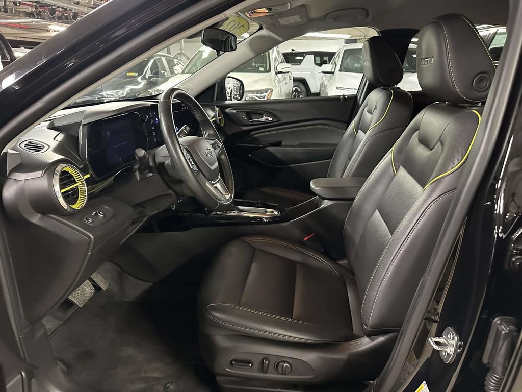 Used 2024 Chevrolet Trax ACTIV FWD image 14