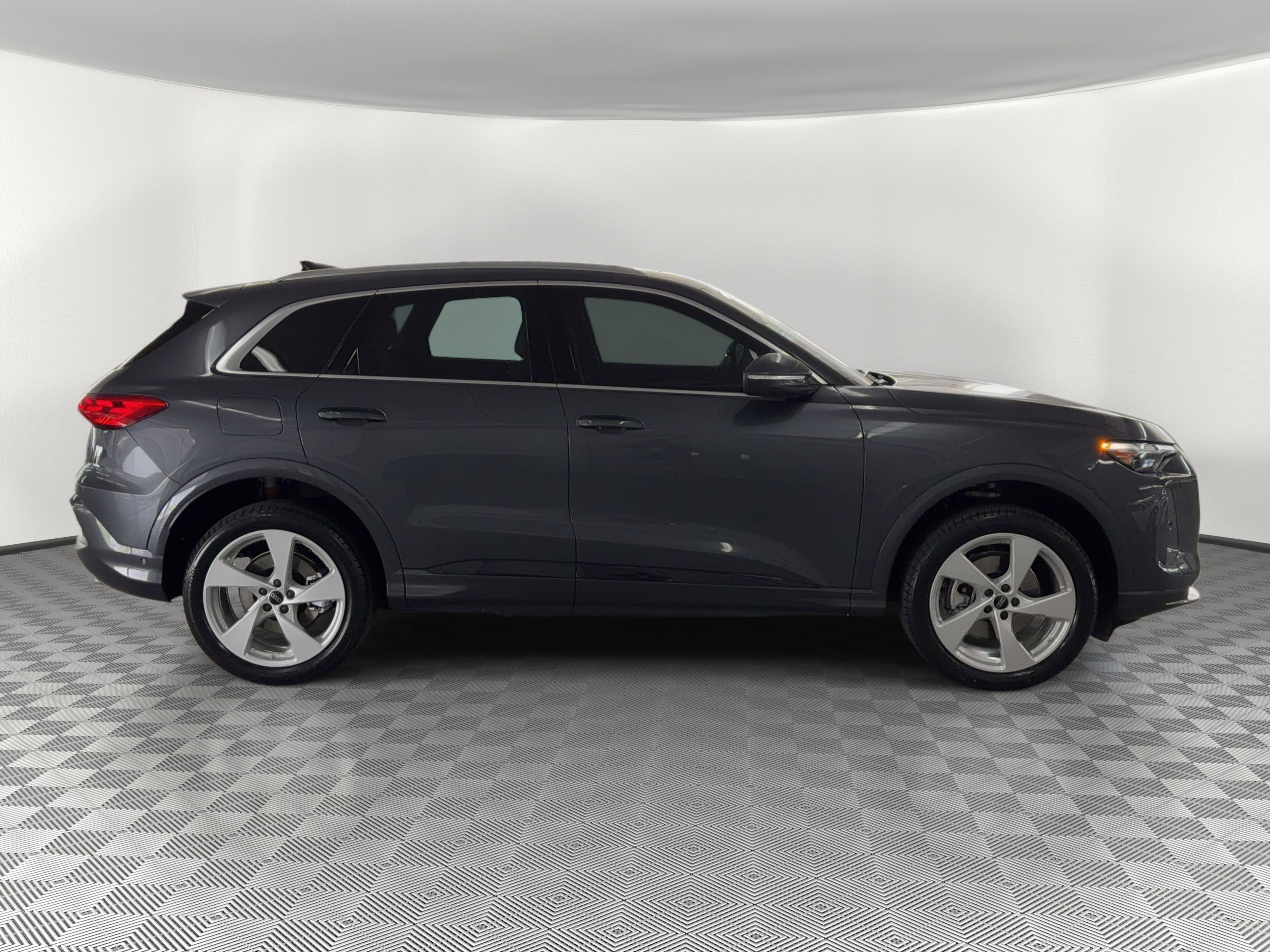 New 2026 Audi Q5 Premium Plus image 8