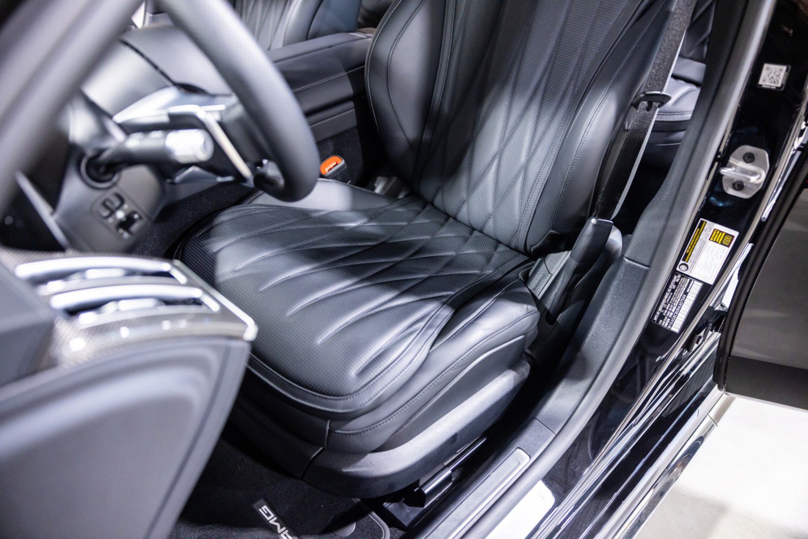 Used 2024 Mercedes-Benz S 63 AMG S w/ AMG Night Package image 37