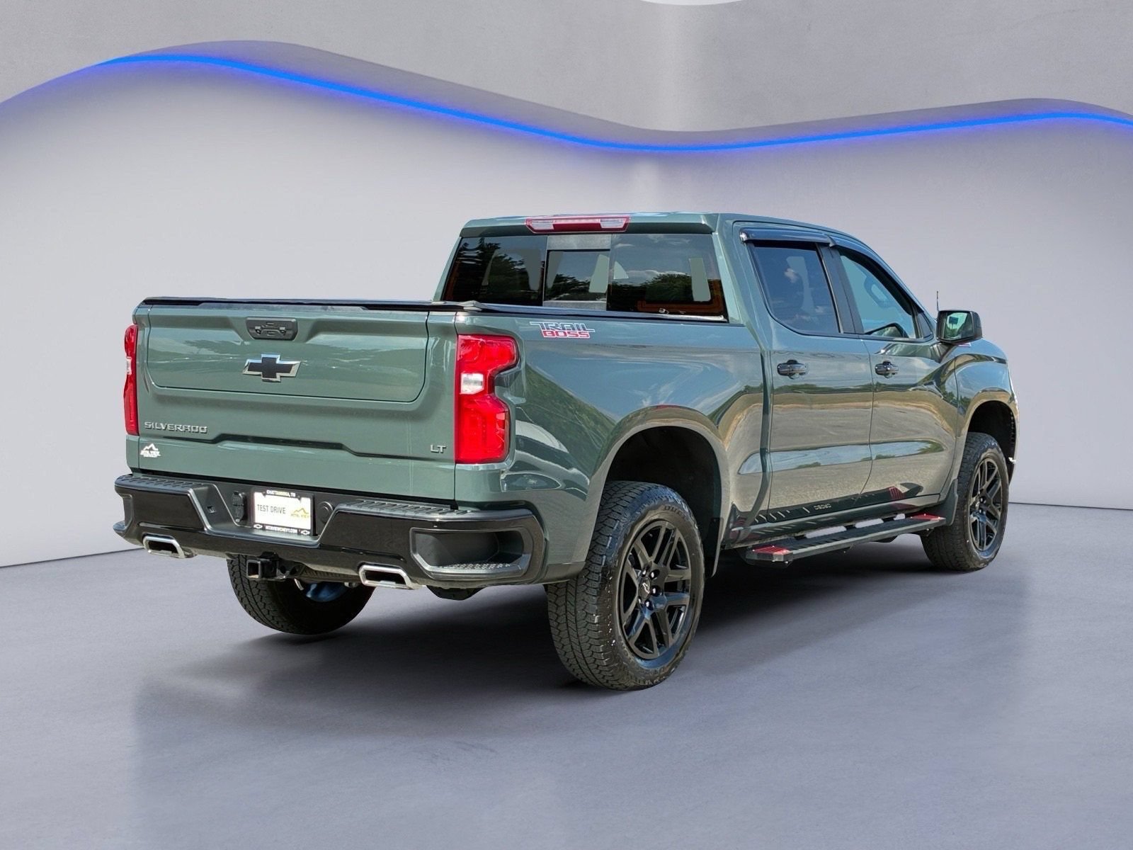 Used 2025 Chevrolet Silverado 1500 LT Trail Boss w/ Convenience Package II AWD/4WD image 11