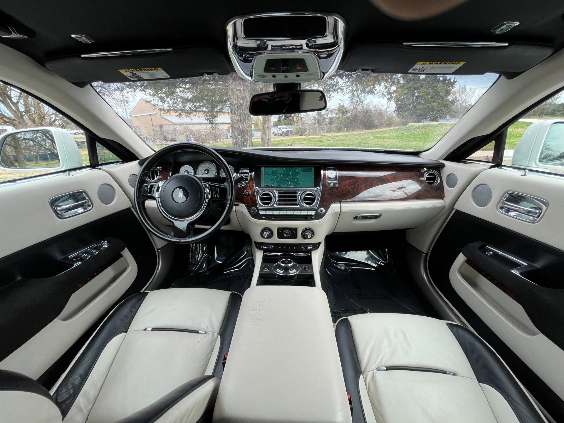 Used 2016 Rolls-Royce Wraith image 32