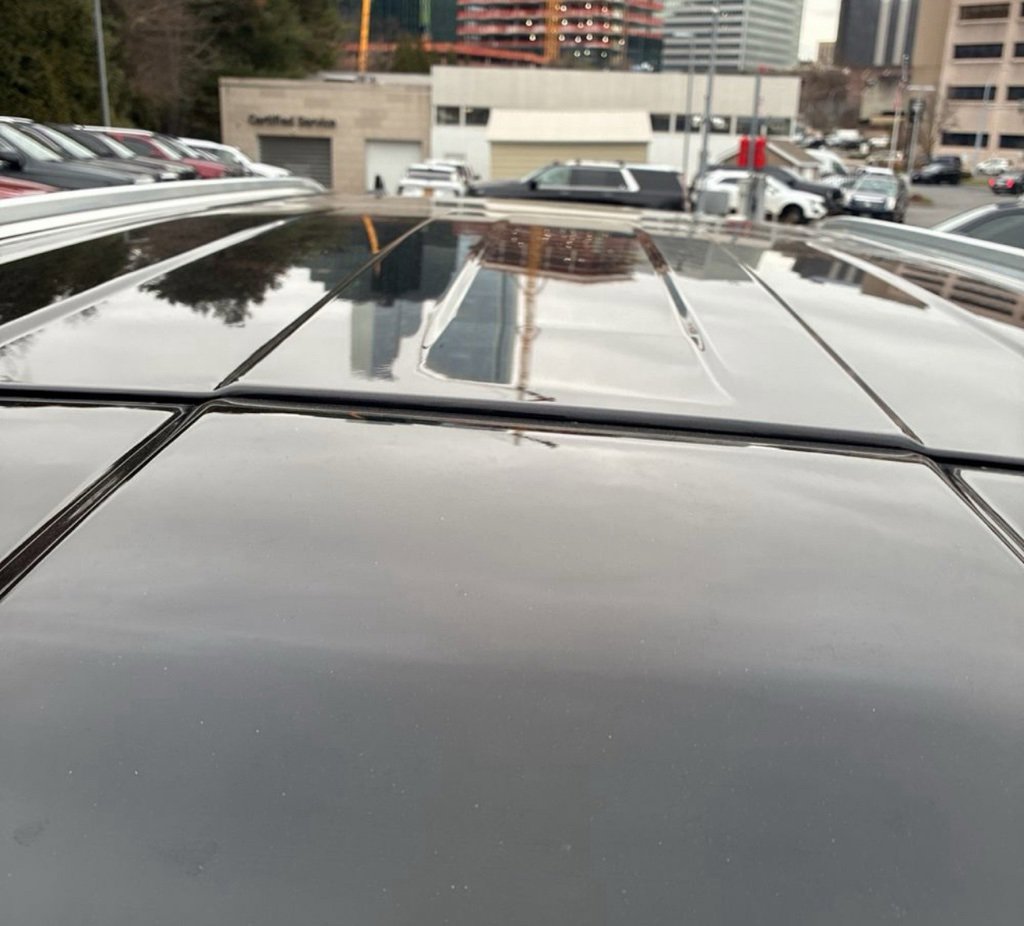 Used 2023 Cadillac Escalade Premium Luxury image 10