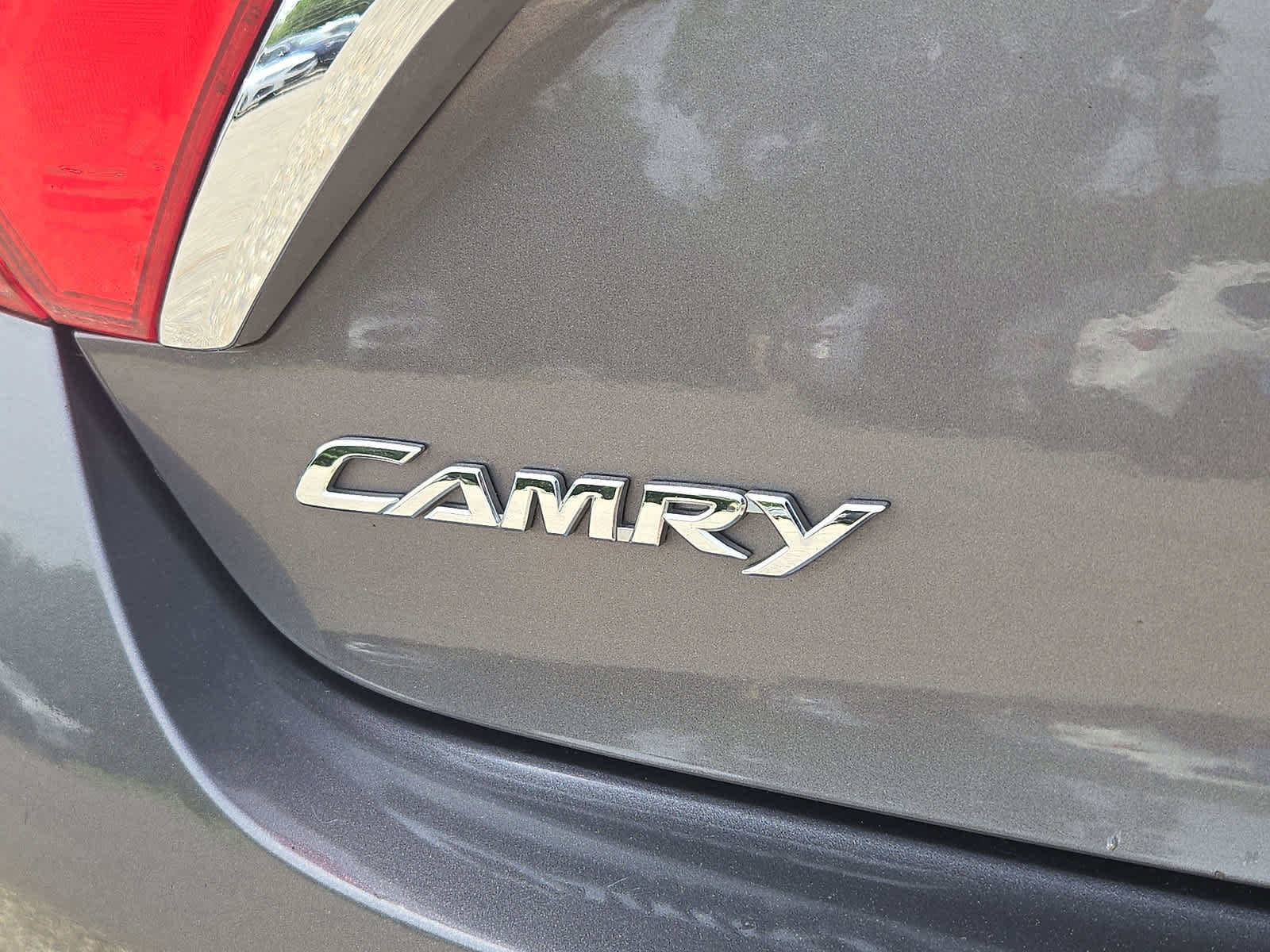 Used 2015 Toyota Camry LE FWD image 30