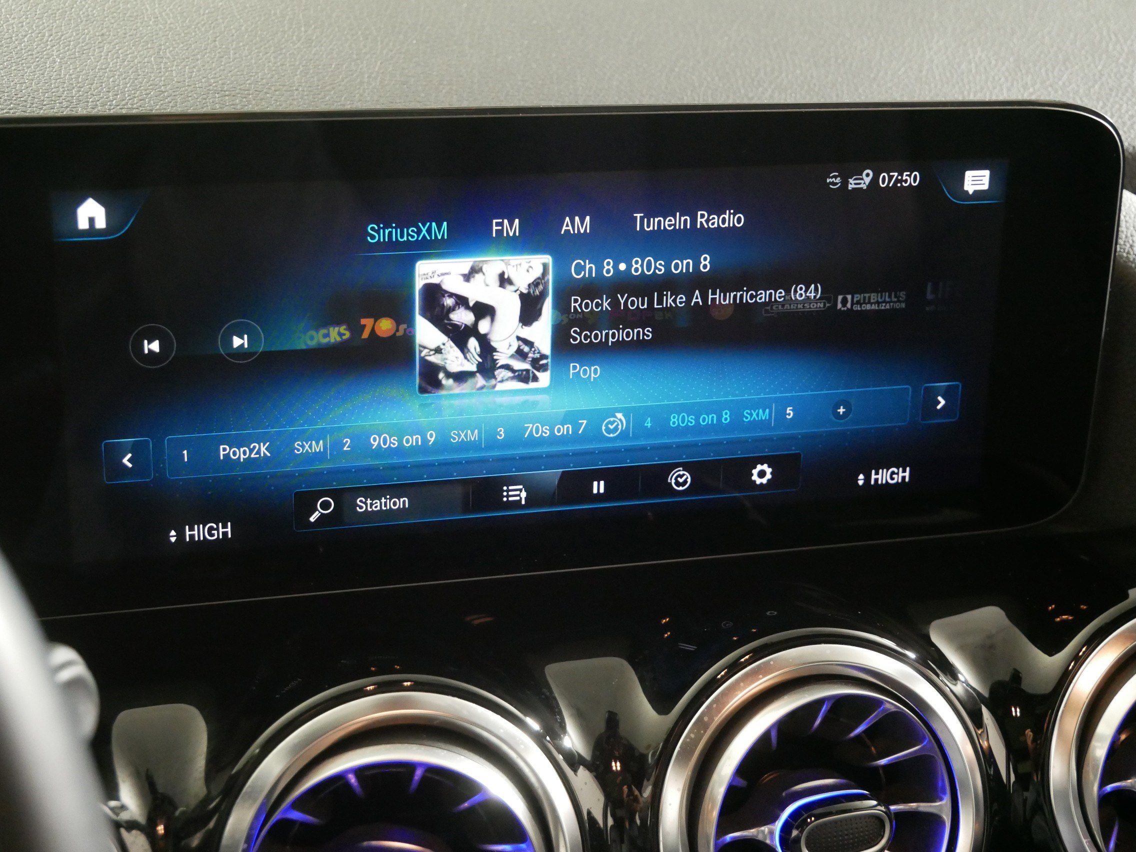 Used 2023 Mercedes-Benz GLA 250 4MATIC image 22