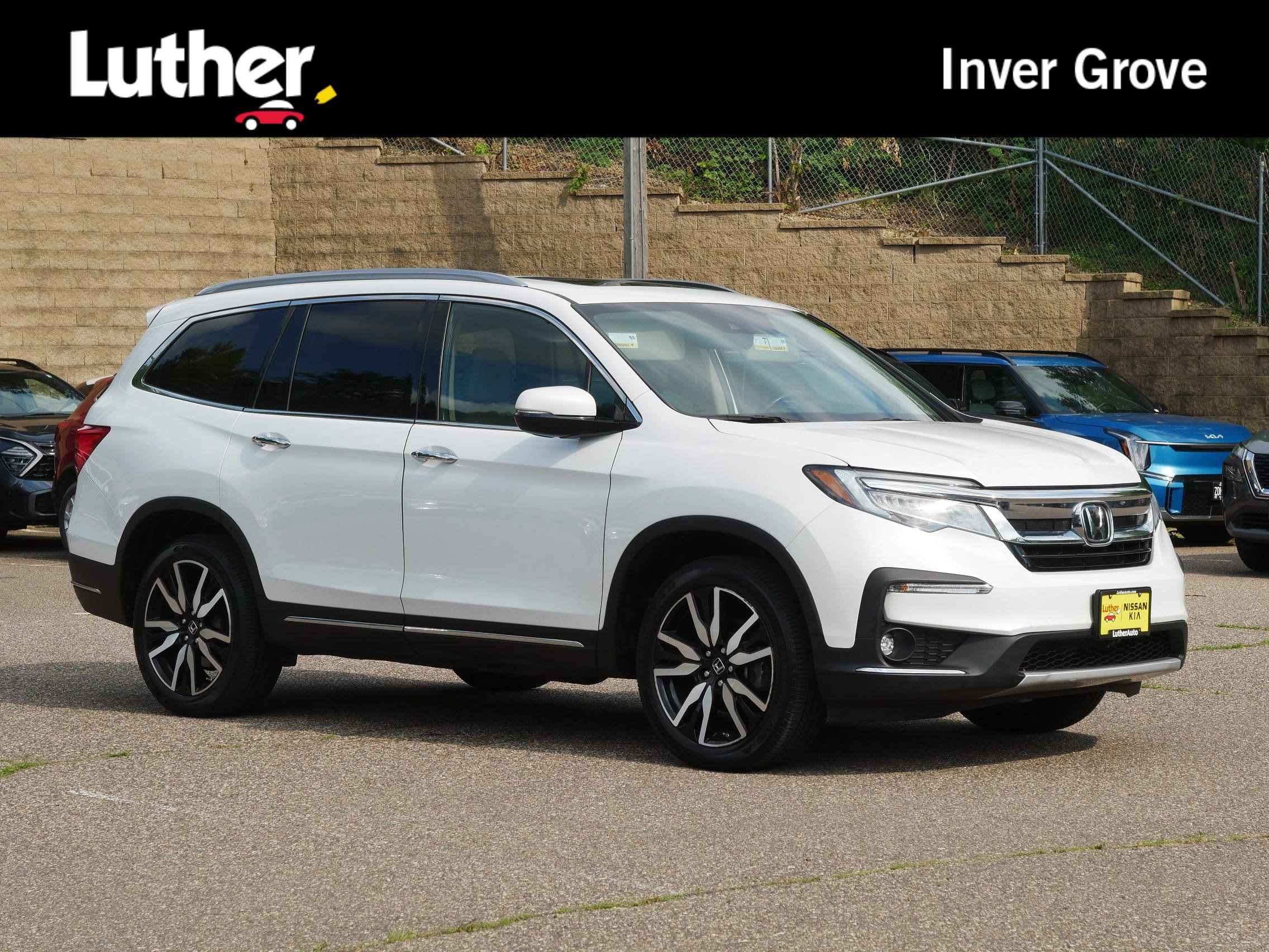 Used 2021 Honda Pilot Touring image 1