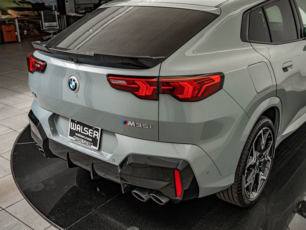 Used 2025 BMW X2 M35i AWD/4WD image 10