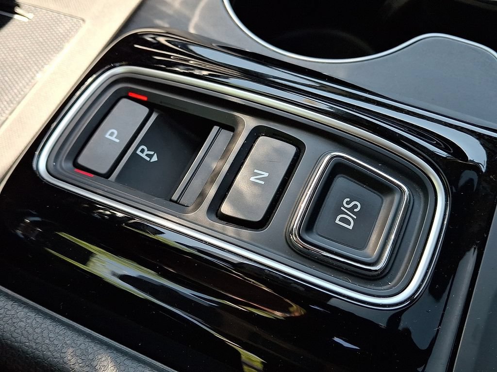 Used 2025 Honda Pilot Elite image 19