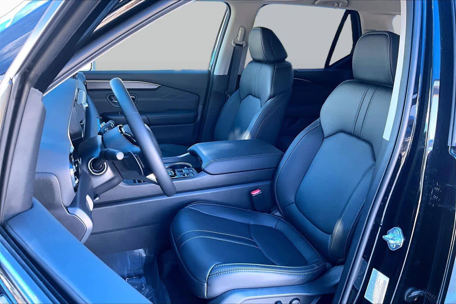 Used 2026 Honda Pilot image 8
