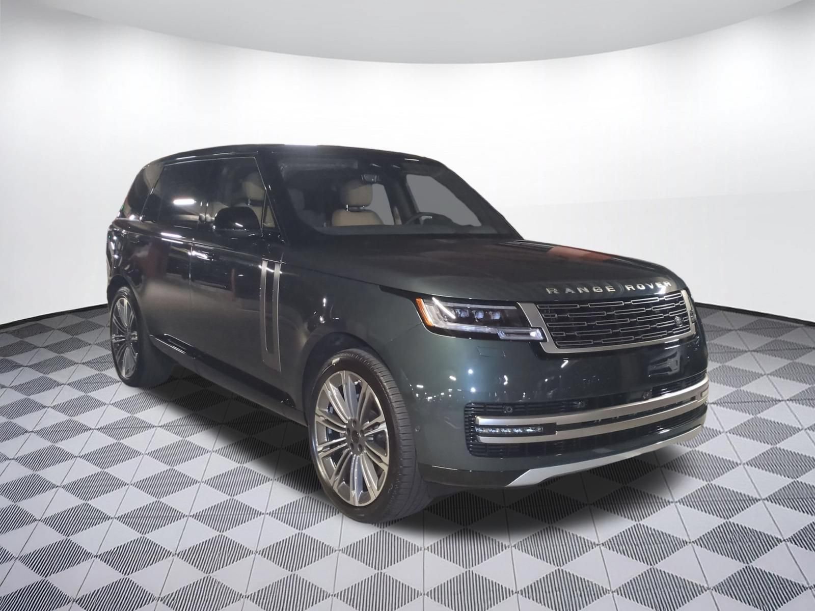 New 2026 Land Rover Range Rover Long Wheelbase SE AWD/4WD image 7