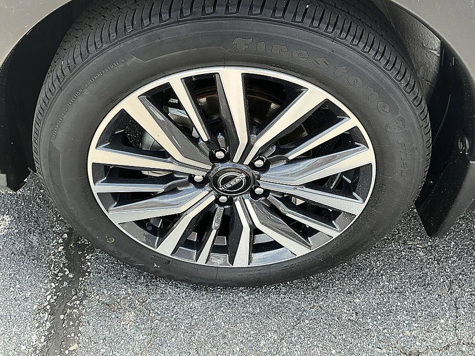 Certified 2023 Nissan Kicks SV FWD image 8