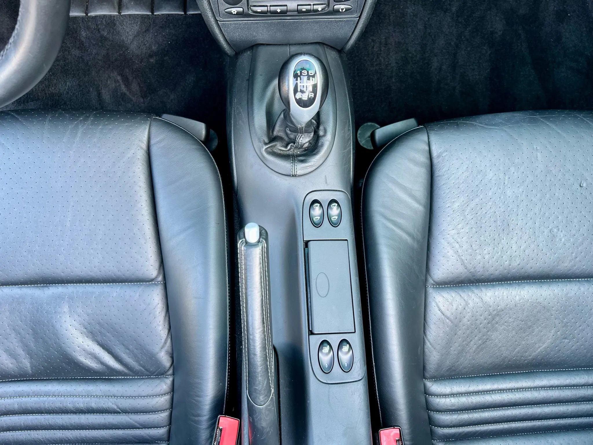 Used 2004 Porsche Boxster image 29