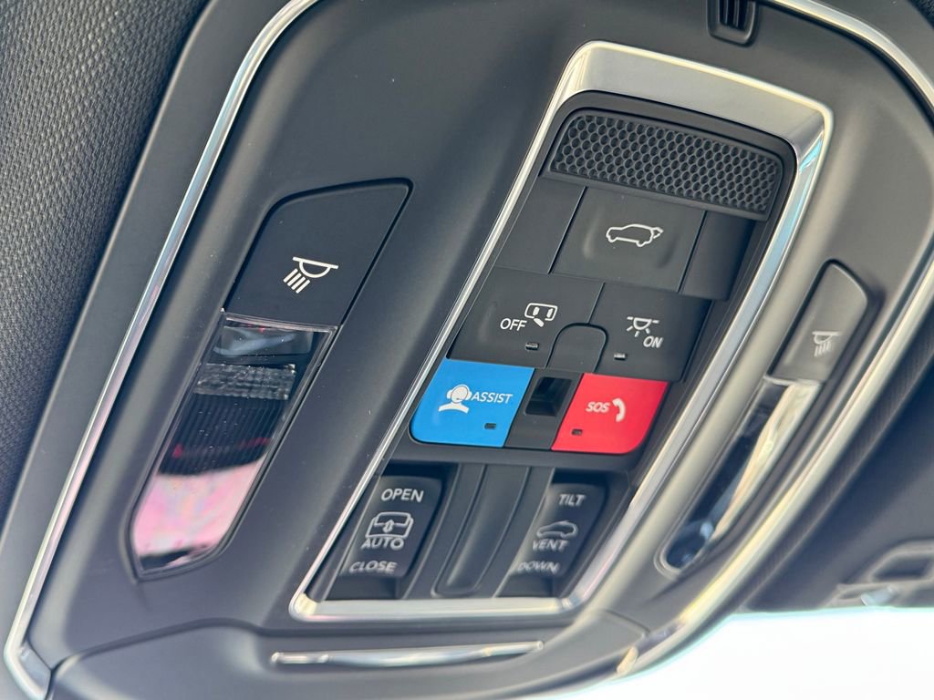 New 2026 Jeep Grand Cherokee Altitude AWD/4WD image 21