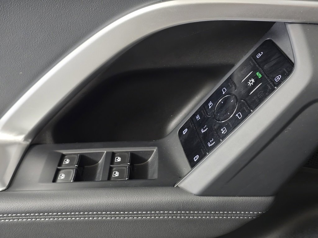 Certified 2025 Audi Q5 Premium w/ Convenience Package image 13