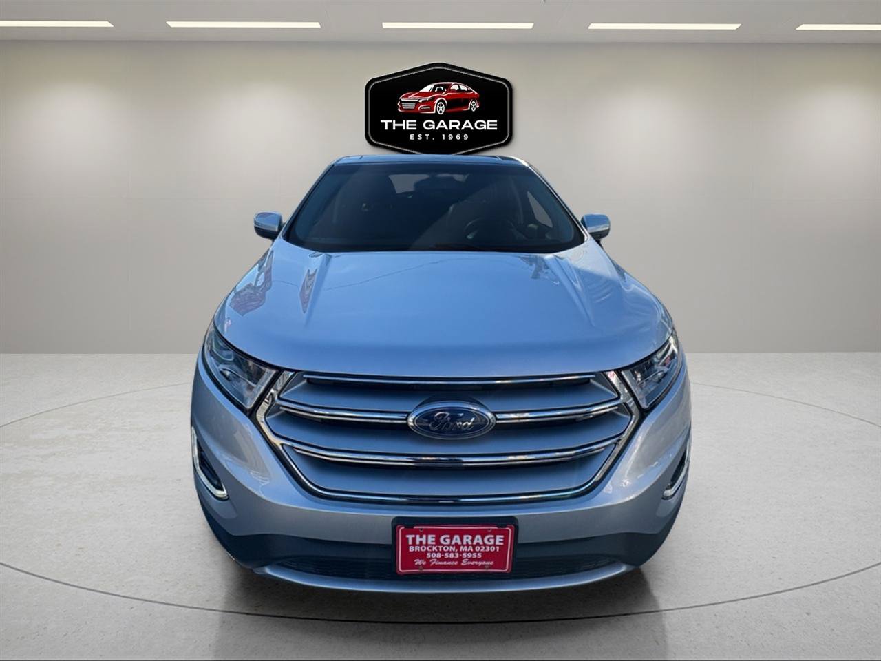 Used 2017 Ford Edge Titanium w/ Equipment Group 301A AWD/4WD image 11
