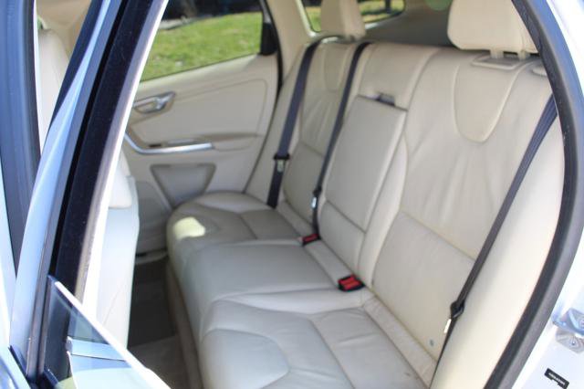 Used 2014 Volvo XC60 3.2 image 25