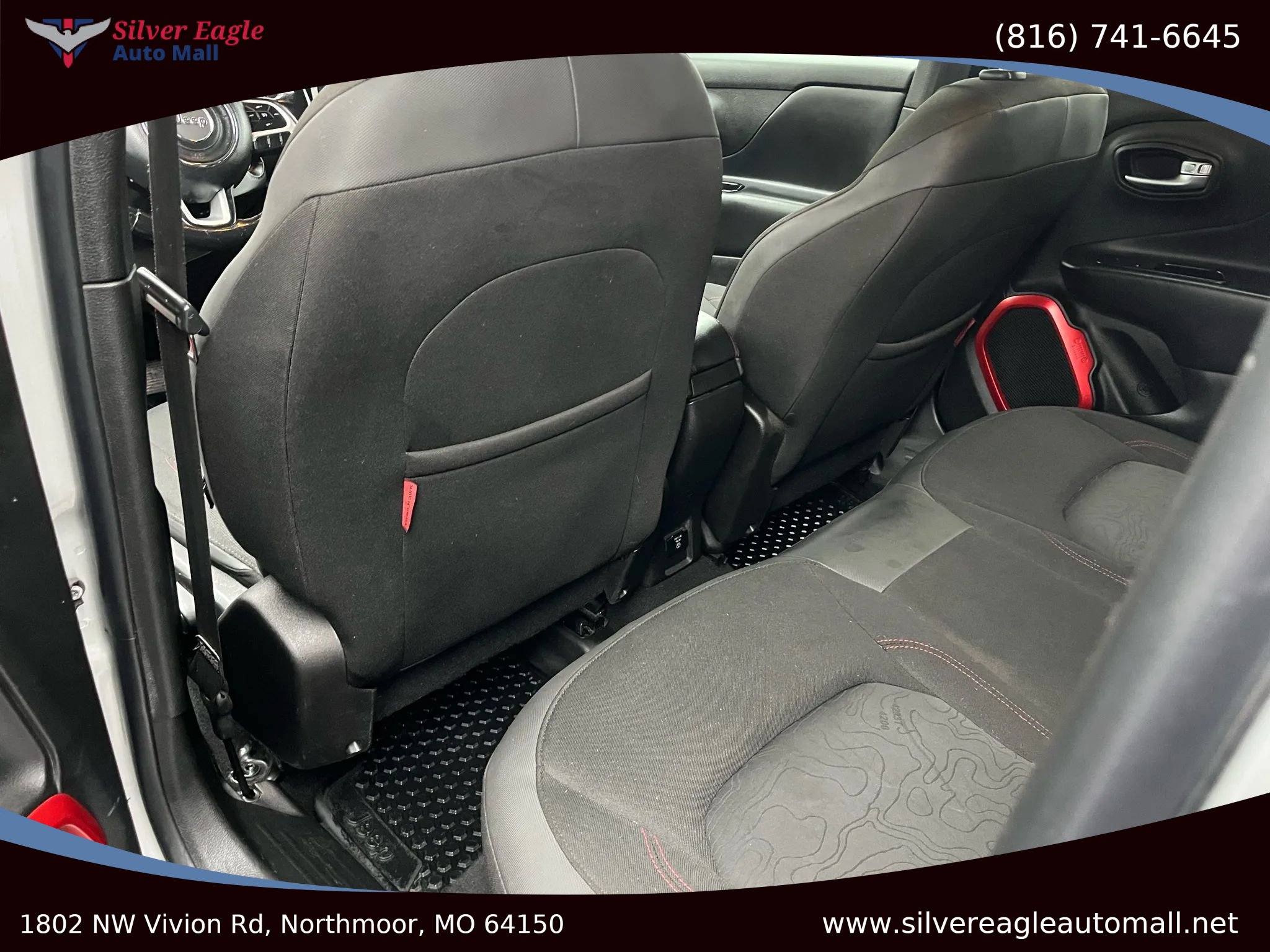 Used 2017 Jeep Renegade Trailhawk w/ Cold Weather Group II image 9