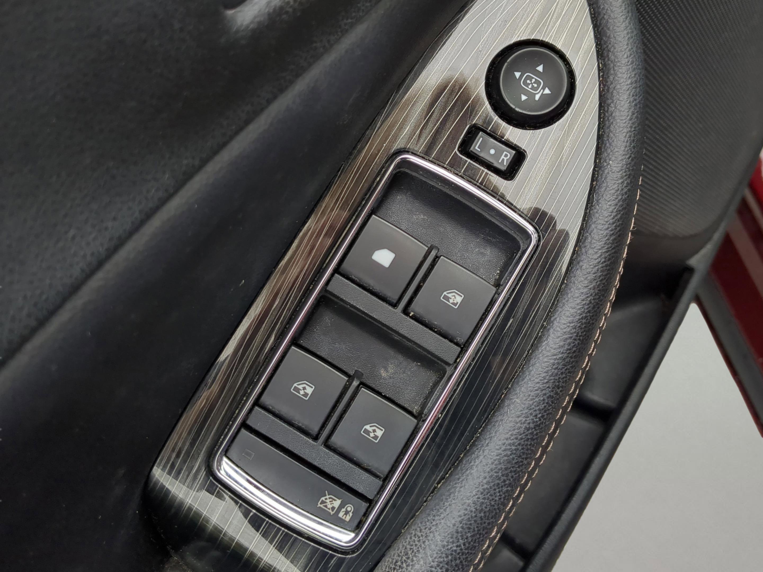 Used 2017 Chevrolet Impala Premier FWD image 19