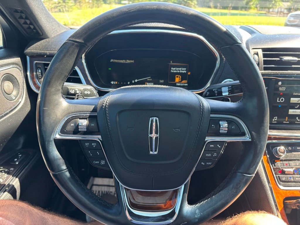 Used 2018 Lincoln Continental Reserve w/ Technology Package AWD/4WD image 30