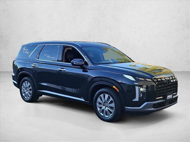 Used 2024 Hyundai Palisade SEL FWD image 3