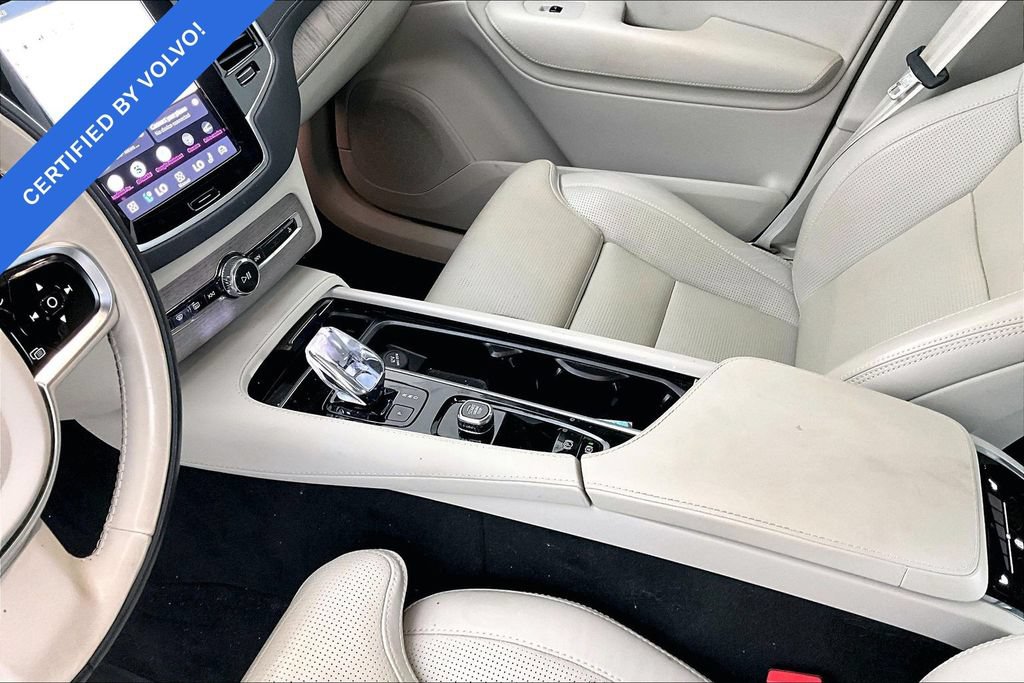 Used 2024 Volvo XC90 B6 Ultimate w/ Protection Package Premier AWD/4WD image 16