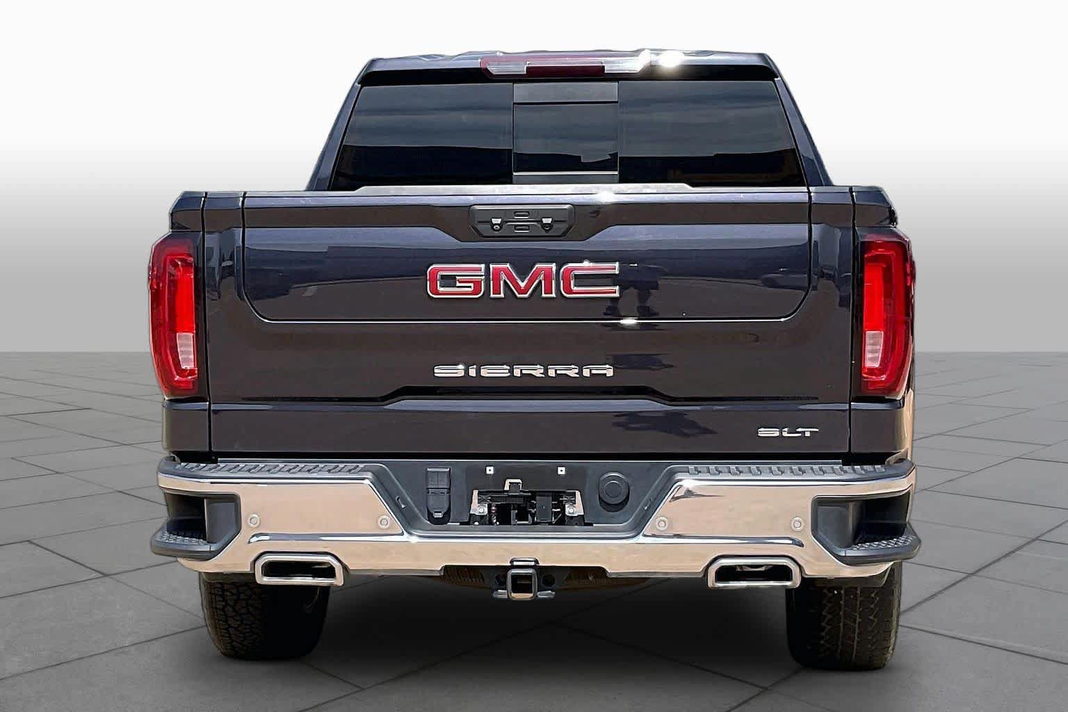 Used 2022 GMC Sierra 1500 SLT w/ SLT Premium Plus Package AWD/4WD image 6