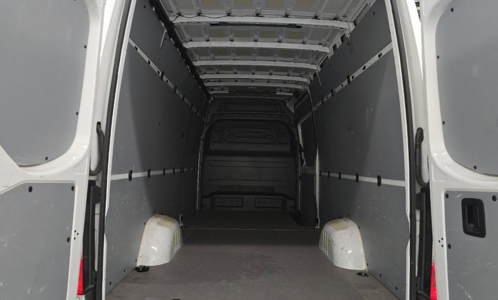 Used 2023 Mercedes-Benz Sprinter 2500 image 22