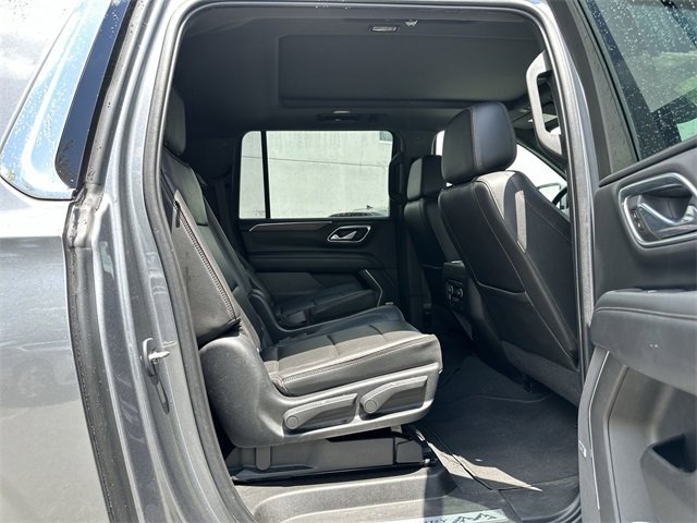 Used 2021 Chevrolet Suburban High Country w/ Premium Package image 15