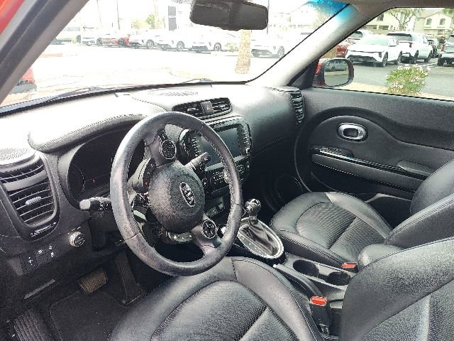 Used 2016 Kia Soul ! w/ Premium Package FWD image 5