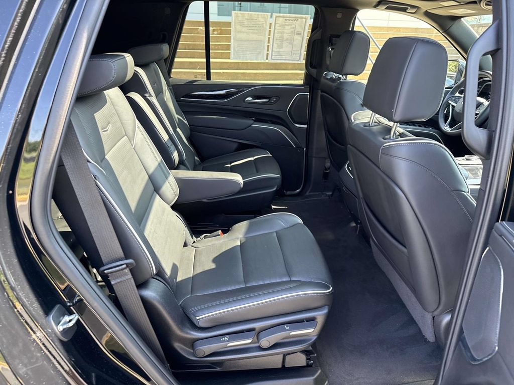 Used 2024 Cadillac Escalade Sport w/ LPO, ONYX Package AWD/4WD image 11