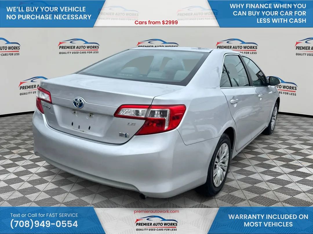 Used 2012 Toyota Camry LE image 4