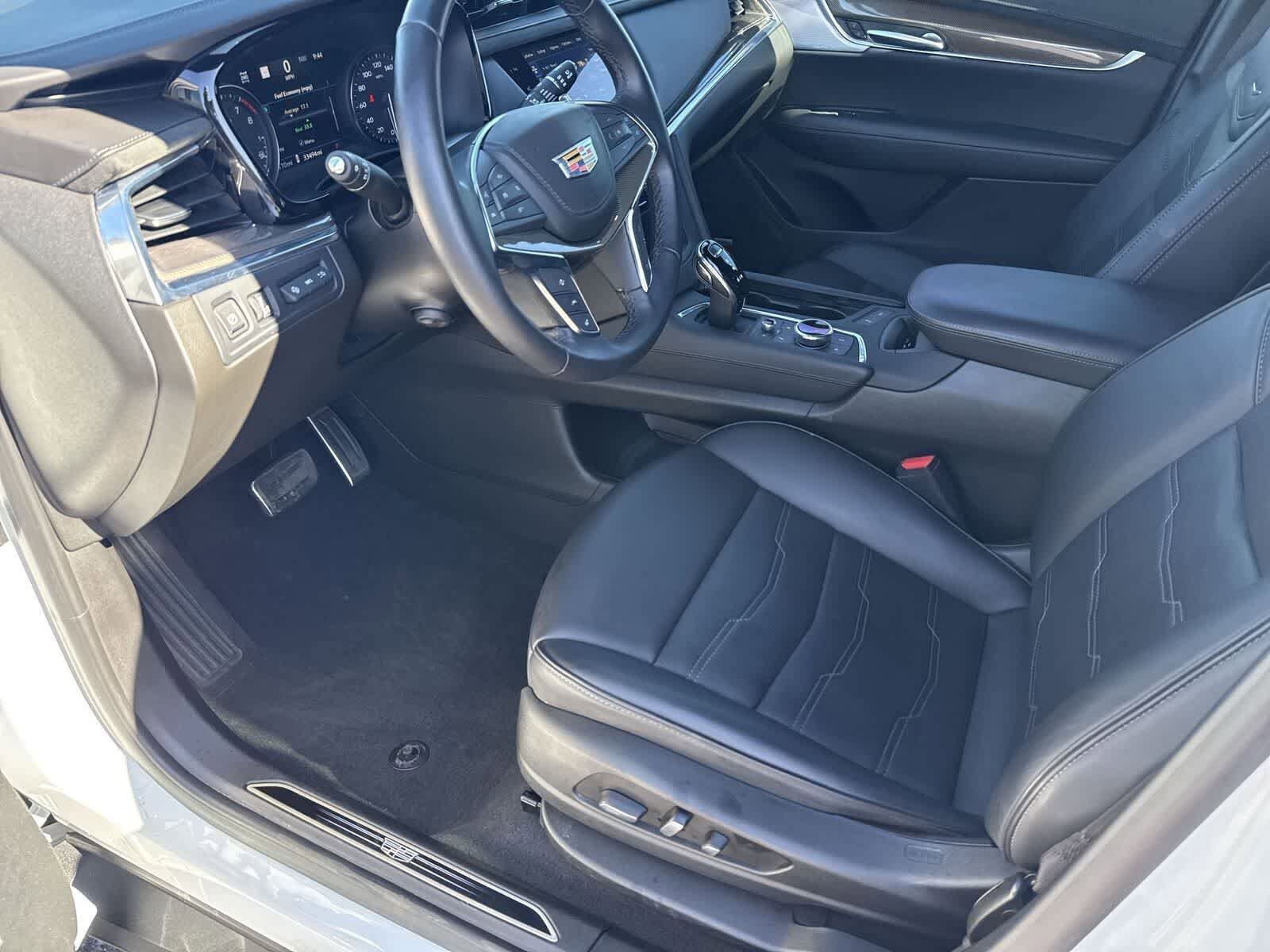 Used 2023 Cadillac XT5 Sportv w/ Platinum Package AWD/4WD image 16